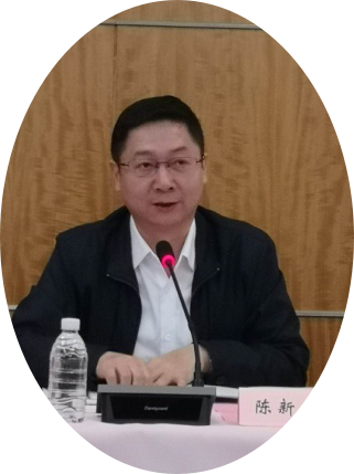 南山区区委组织部副部长陈新生做开班动员